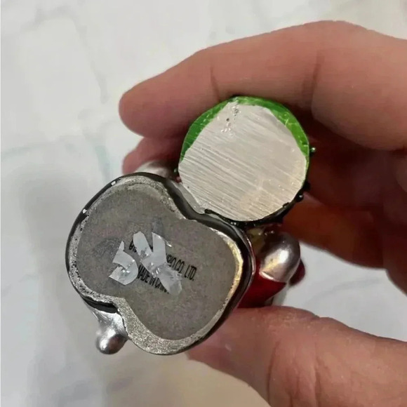 2013 HELLO KITTY WITH DRUM 3-1/4" ORNAMENT~RESIN. Ute Red Green British Army - Picture 8 of 11